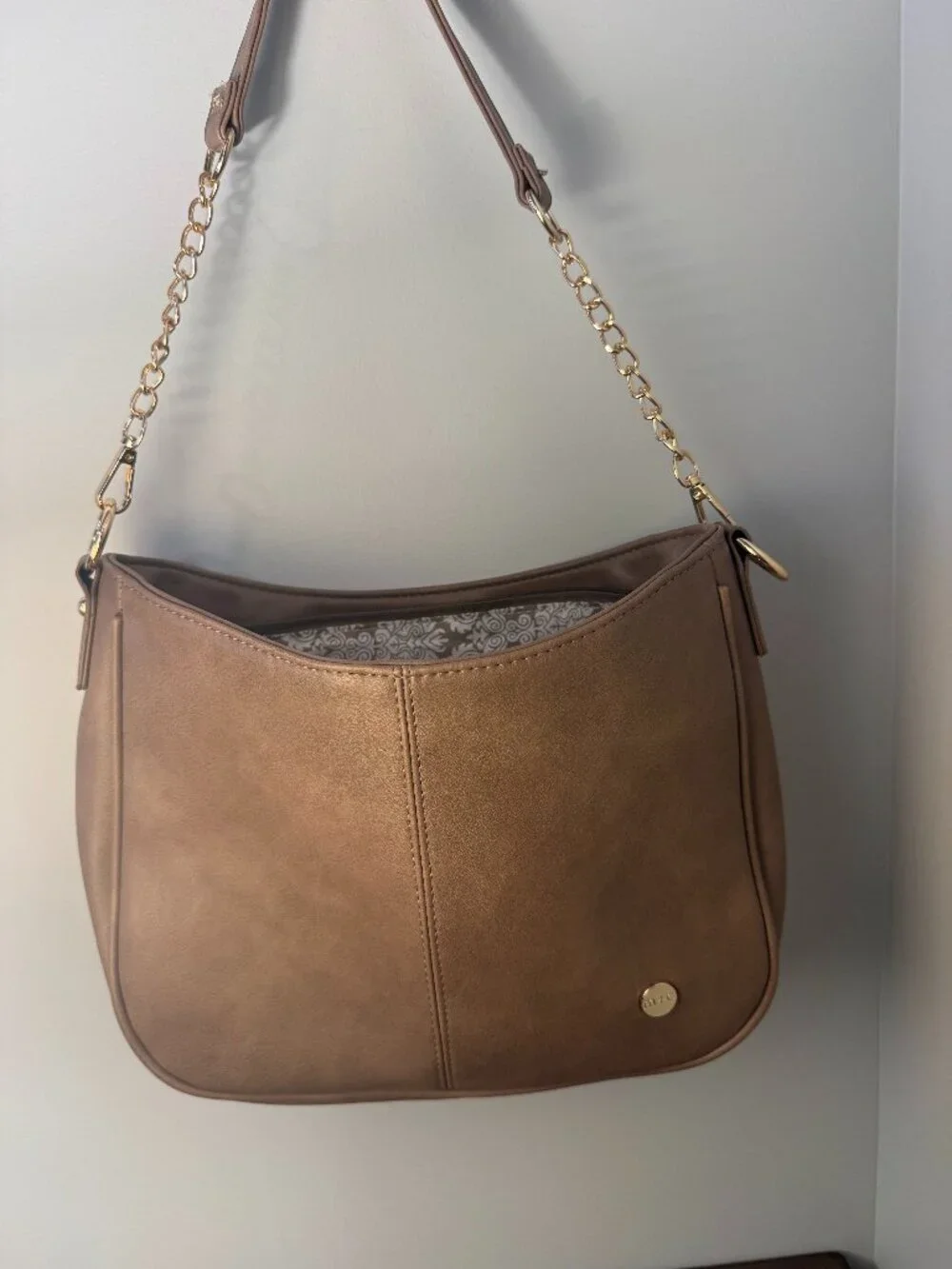 Modern+Chic Marissa Saddle Crossbody Bag Fawn Vegan Leather | 2 Straps